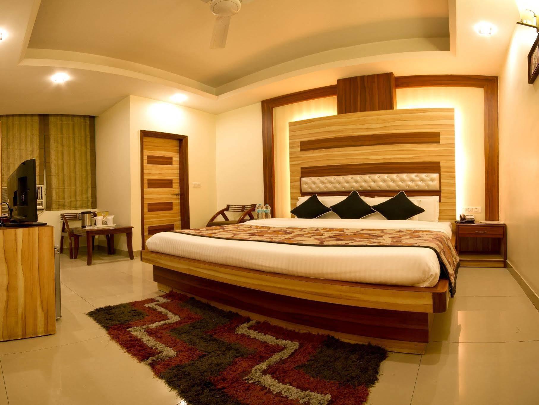 Hotel Aster Inn New Delhi Zewnętrze zdjęcie